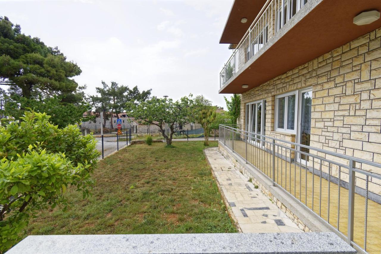 Apartment Patrik By Rent Istria Umag Exteriér fotografie